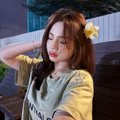 Hot51 Guru (@hot51guru@mastodon.social) thumbnail