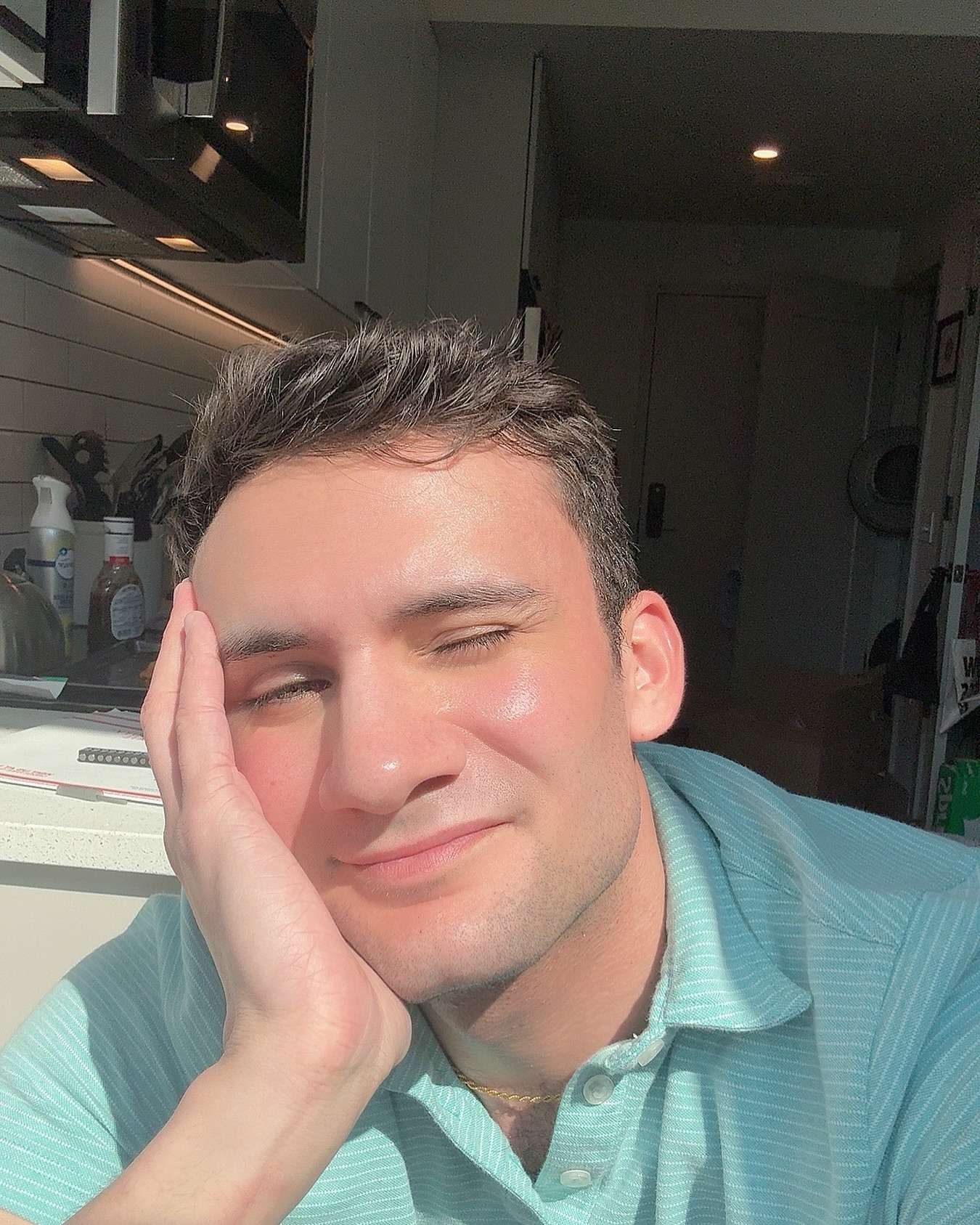 8/26/24 - mark my words, seasonal depression isn’t stopping by my apt this winter w the ☀️ my windows let in 🤷