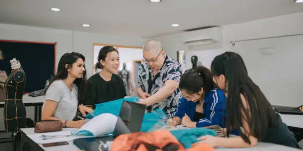 Bachelor of Fashion Designing Course in Delhi – What You Should Know? thumbnail
