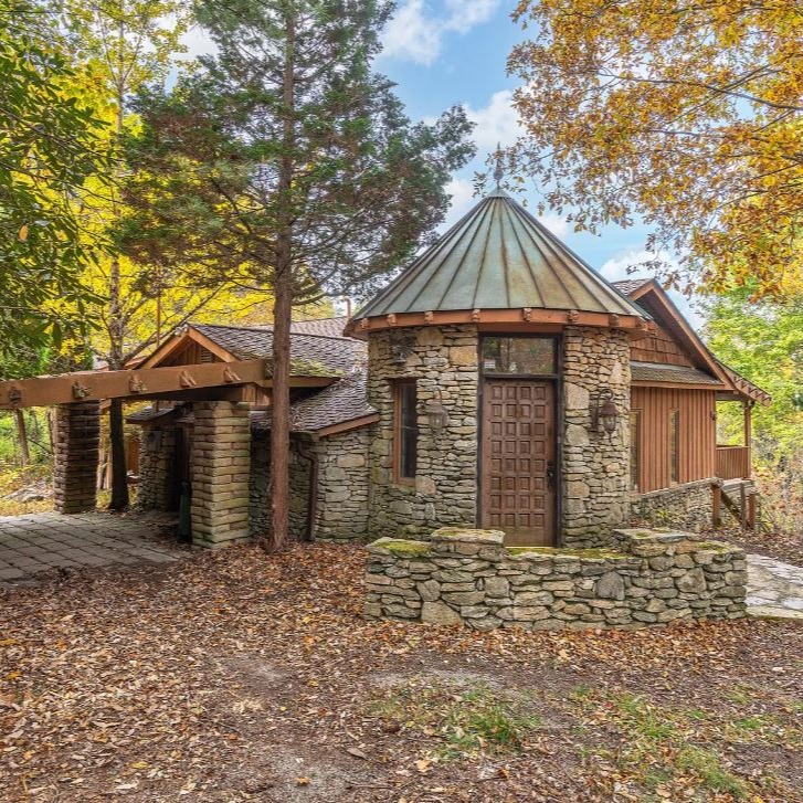 Hendersonville, NC $260,000 thumbnail