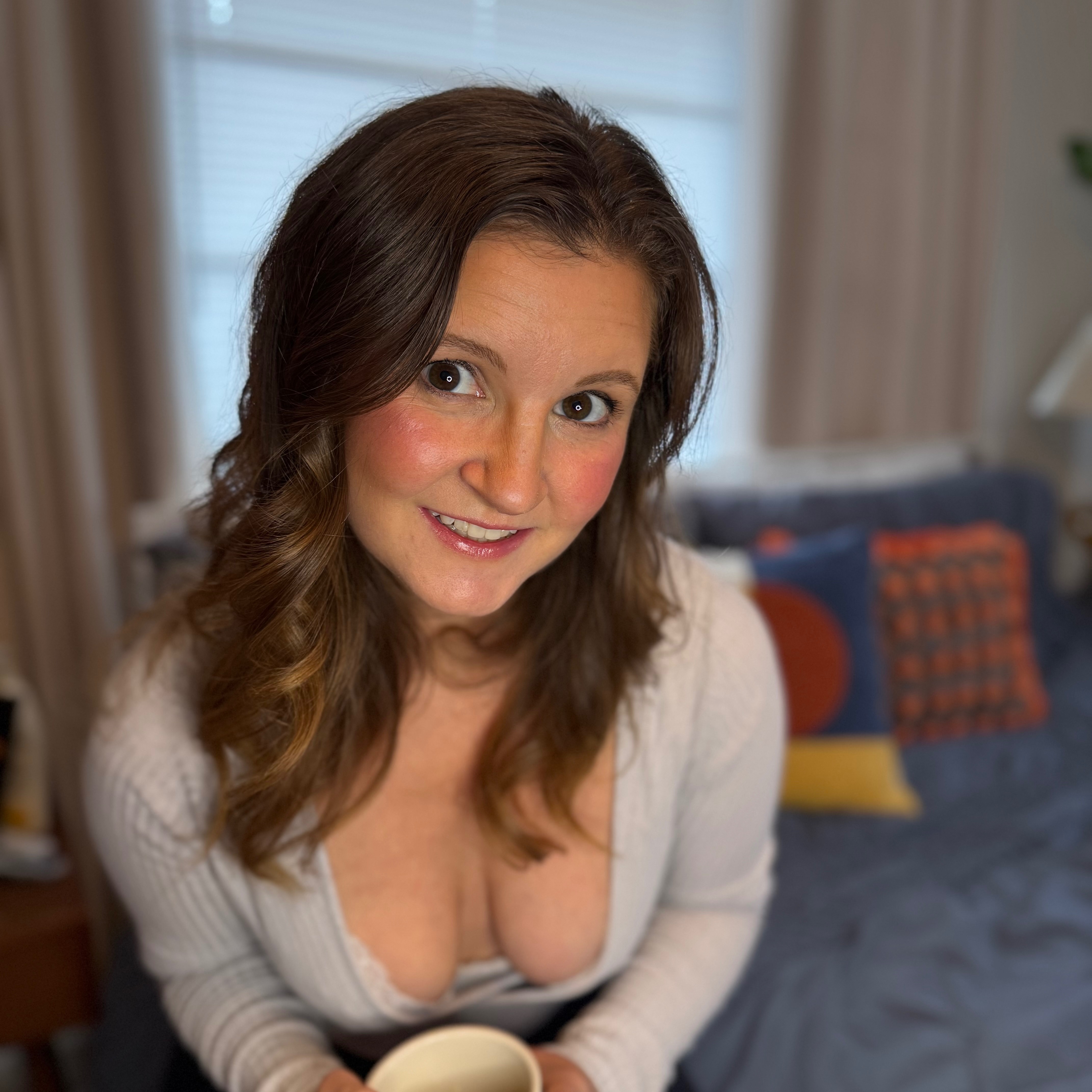 Bea’s secret IG  thumbnail