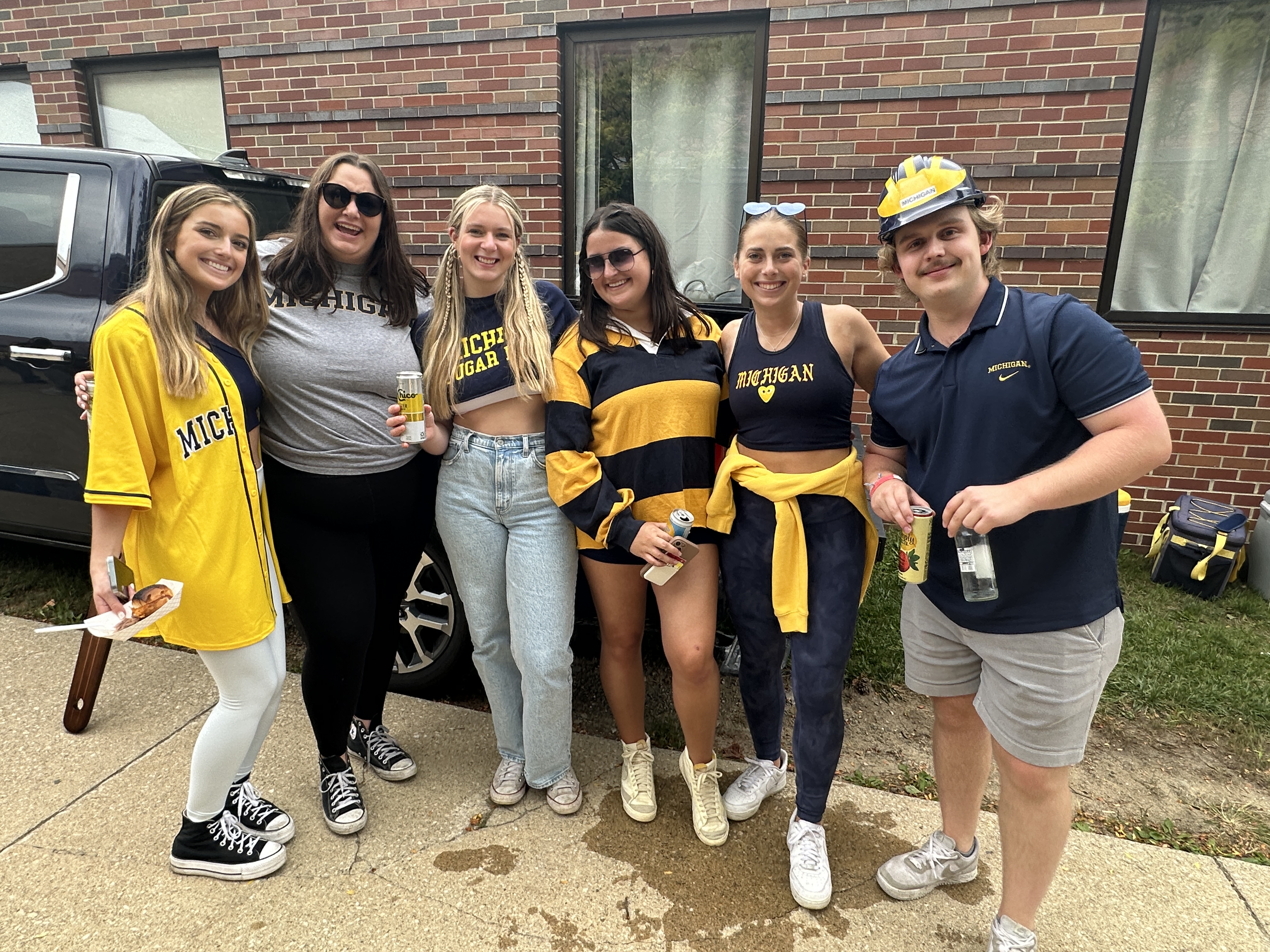 BGSU 2023 BBQ Tailgate Pics thumbnail