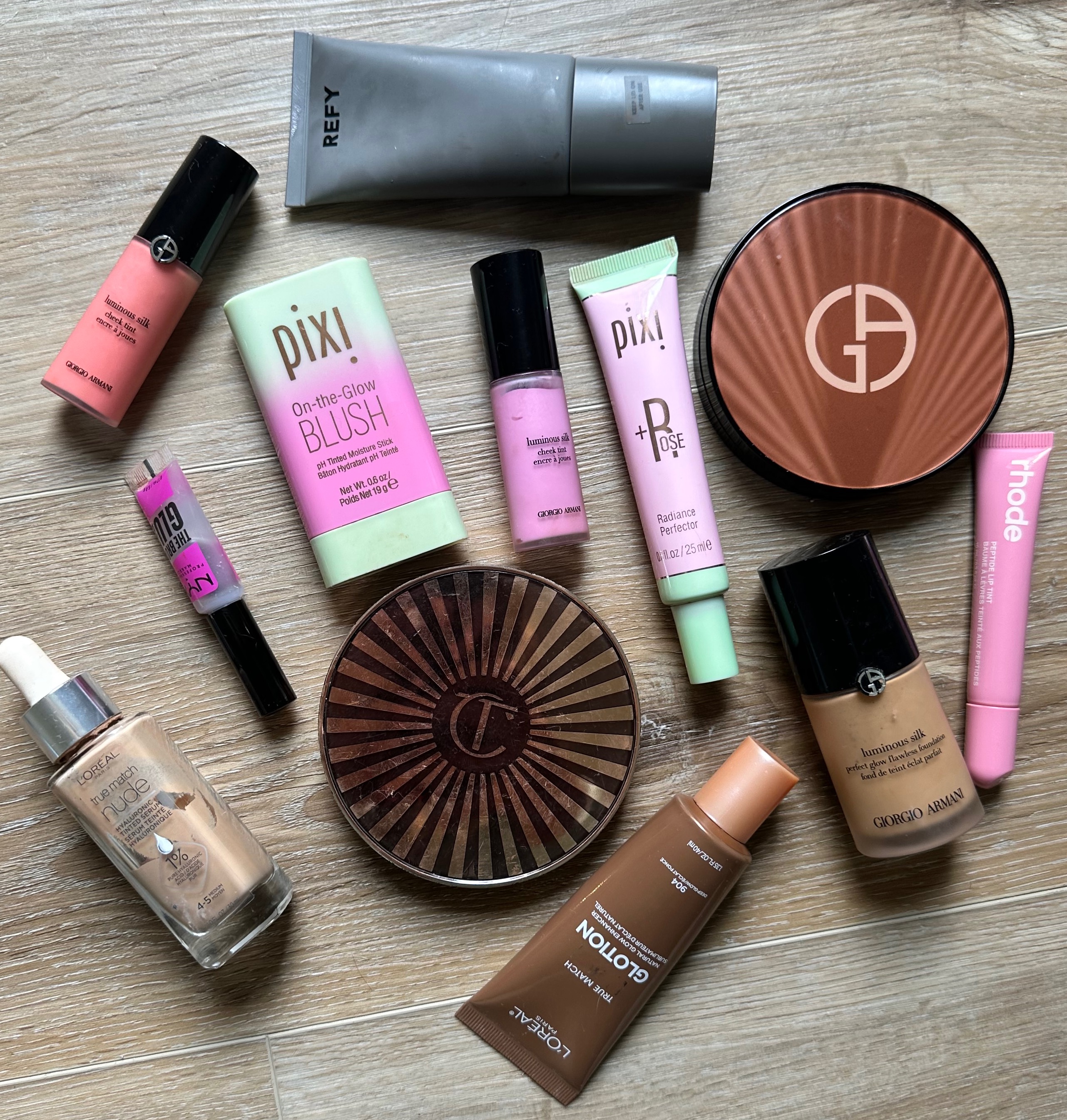 My makeup products!! 💖 thumbnail