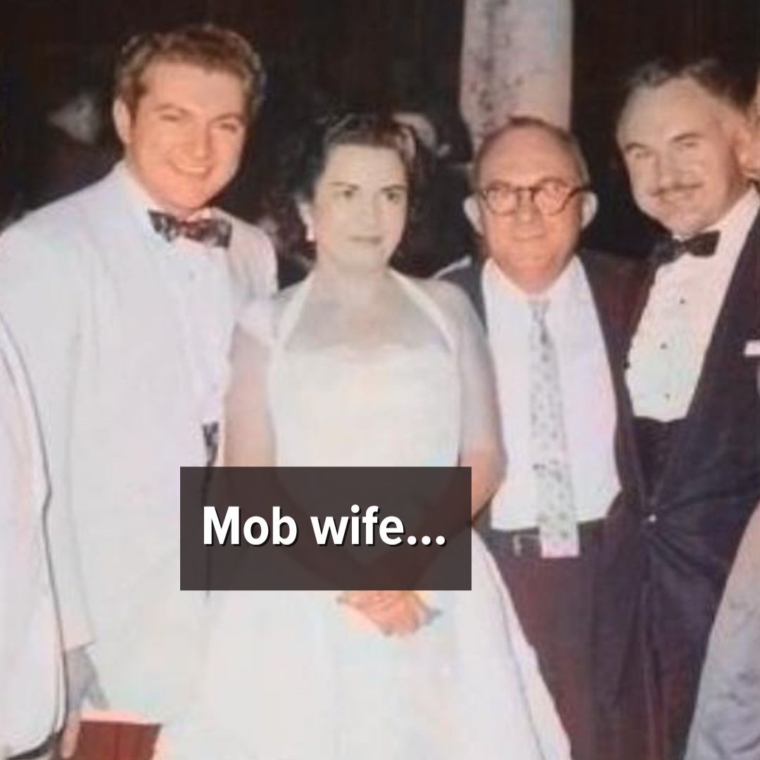 Ofelia Fox in Ill-Behaved Women🏳️‍🌈 thumbnail