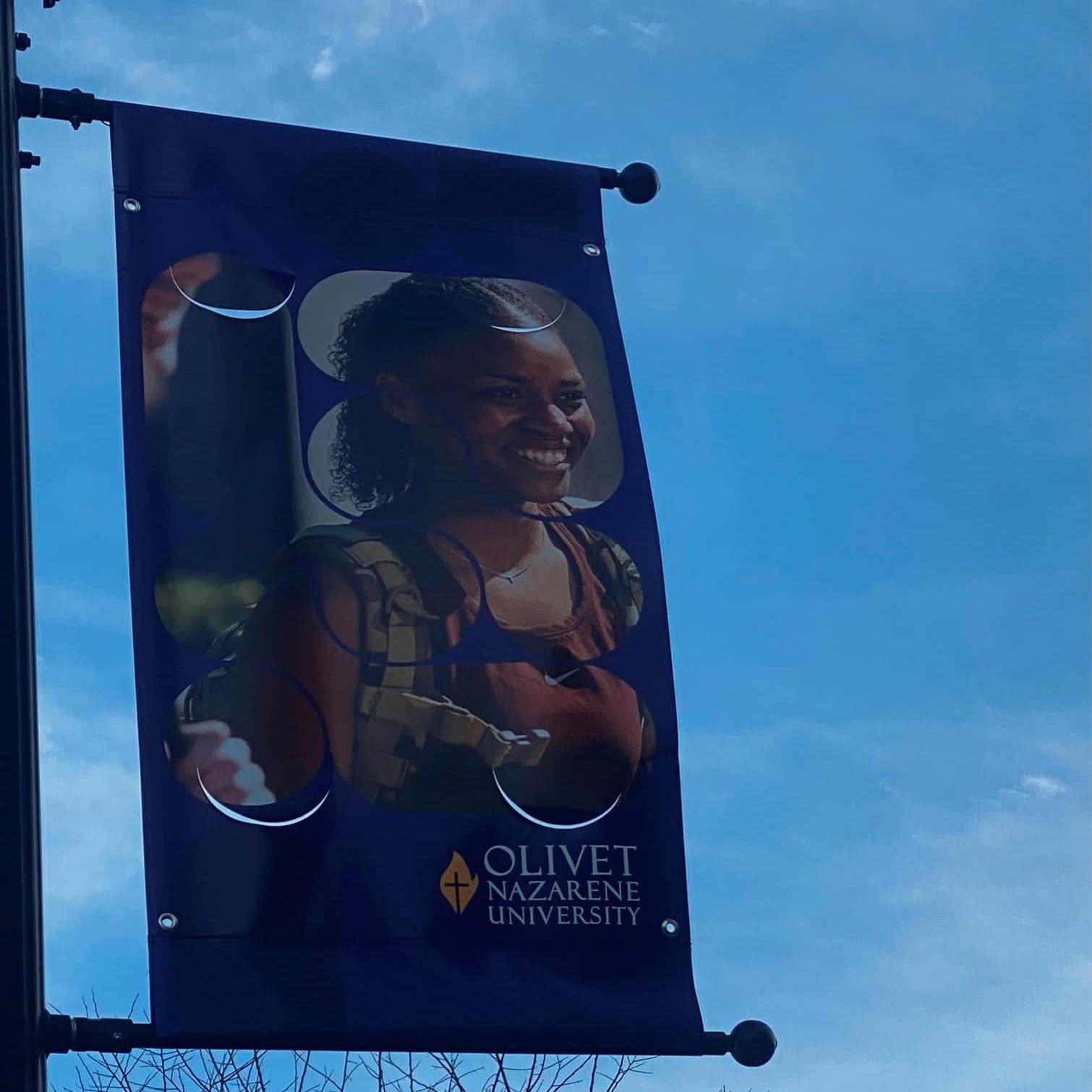 Thank you! I love it!
Olivet Nazarene University
📸 Alex | Thaliya Martinez thumbnail
