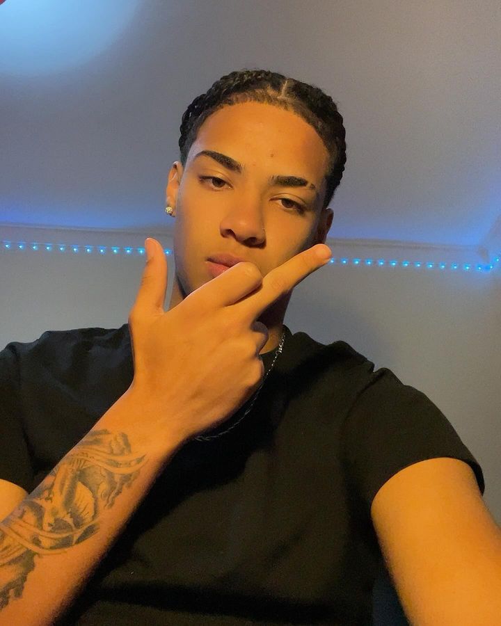 Tô revendendo os PLR, to ganhando 76 por dia, obg 😜 thumbnail