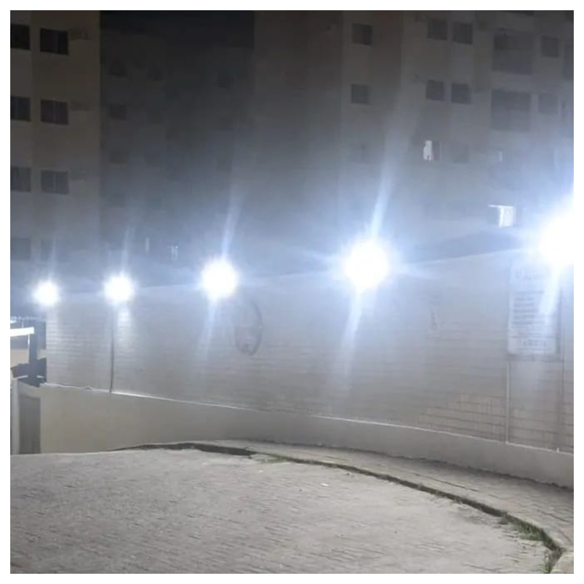 Melhoria na iluminação da entrada - Já realizado thumbnail