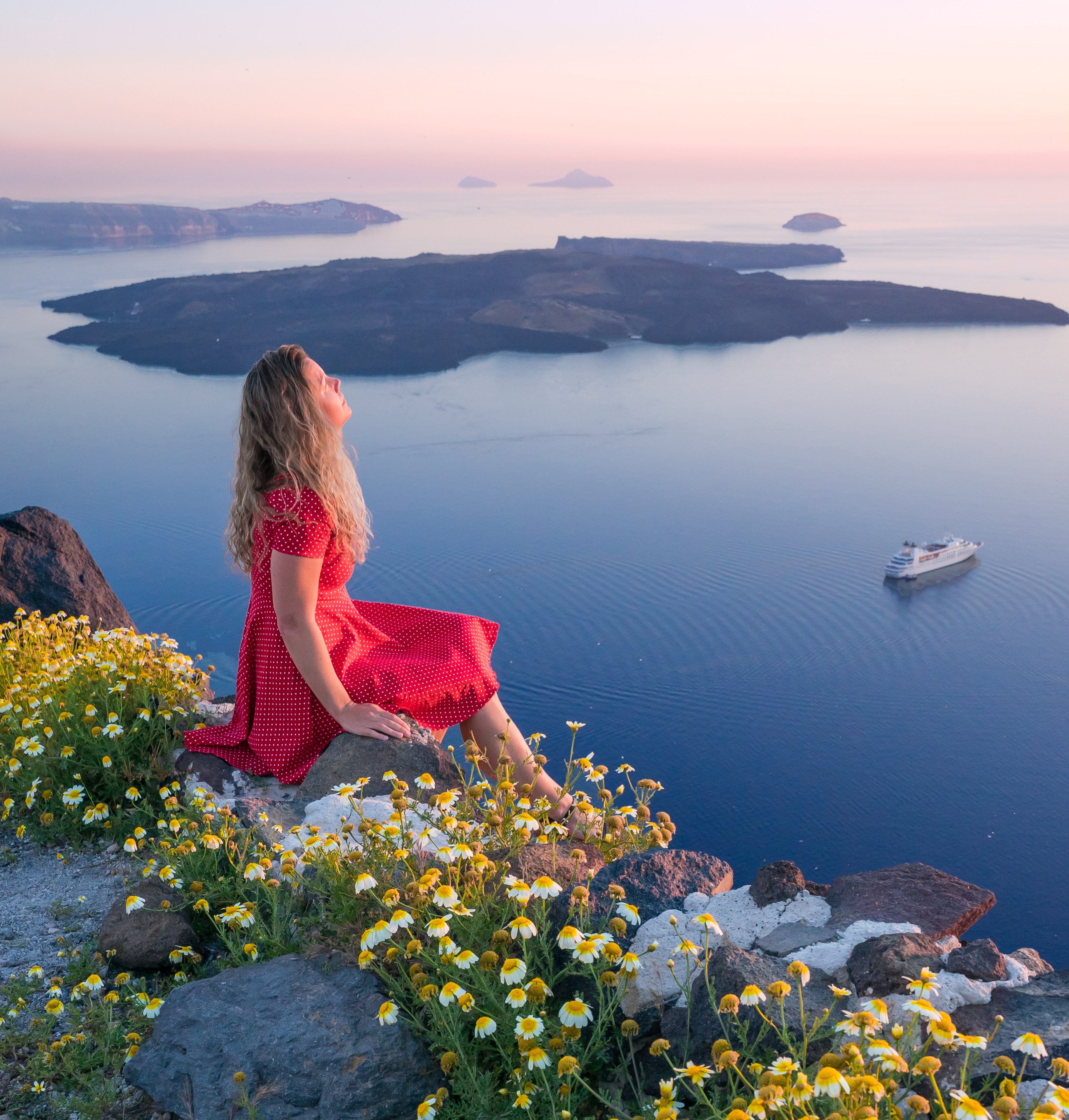 Travel Guides & Tips thumbnail