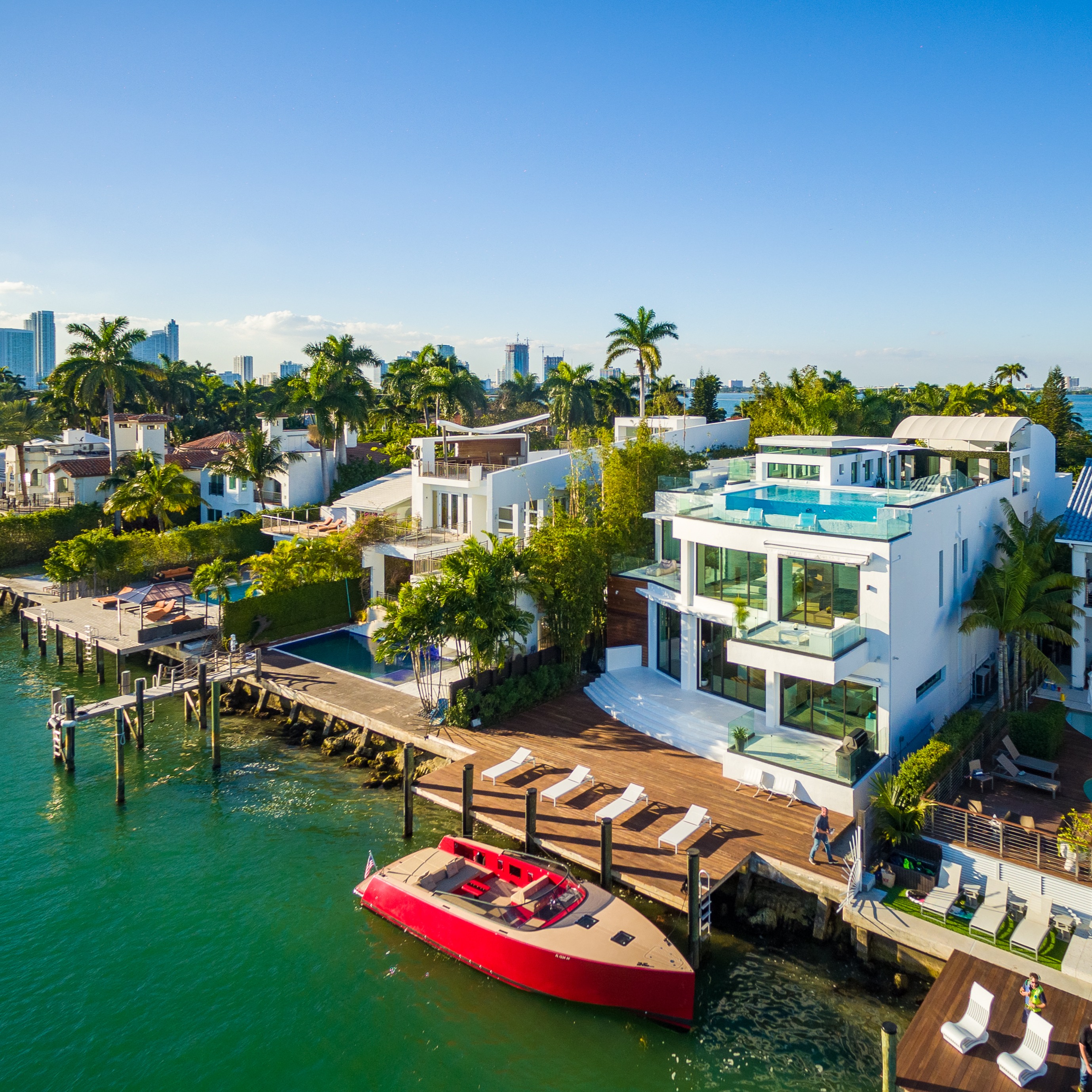 The Ultra Miami Experience thumbnail