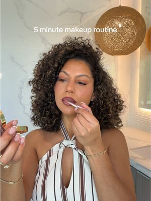 Products I’m definitely taking with me to 2026! 😜🤎 this routine only takes me 5 mins! Products & shades 🔗 in bio 🫶🏽 #grw