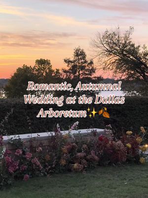 All the pretty textured florals and funky autumnal foliage at the Dalls Arboretum! 🤎 From seasonal petunias, pistachio b