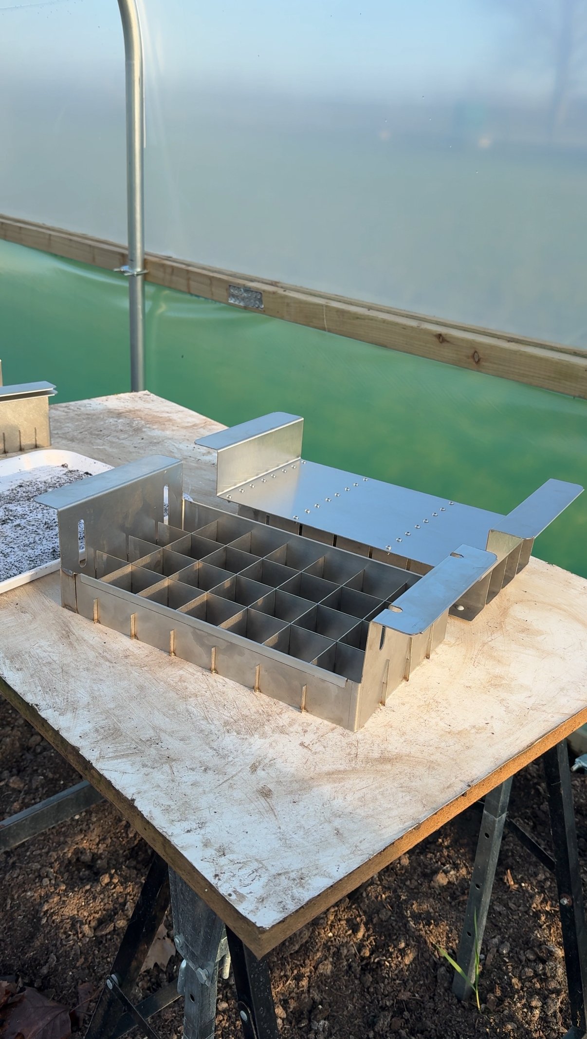 Soil Blocker - 28 Blocks (Larger Blocks) thumbnail