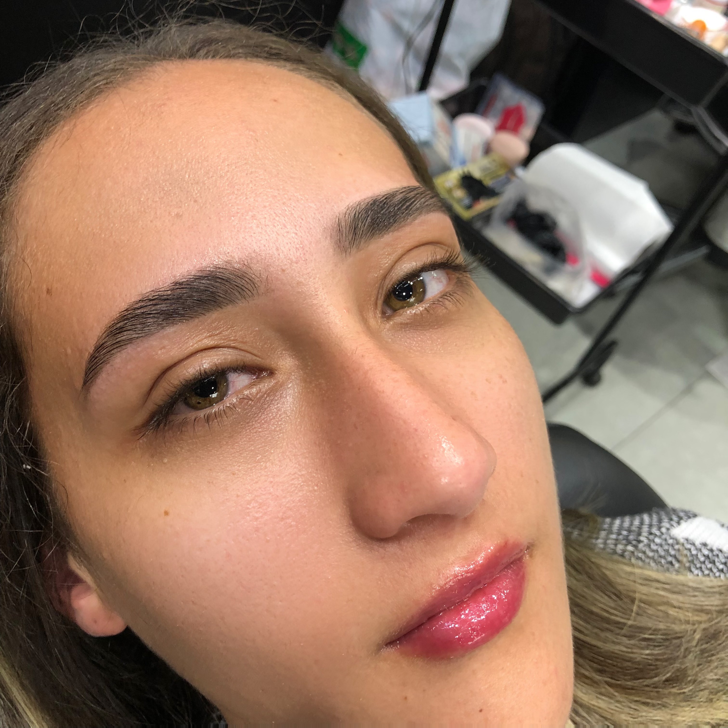 Design de sobrancelhas Estratégico  thumbnail