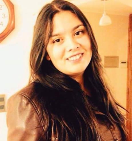 Paula Tapia, autora de las novelas de thriller 𝑅𝑢𝑙𝑒𝑡𝑎 𝑅𝑢𝑠𝑎 y 𝐶𝑎𝑠𝑜 𝑃𝑎𝑛𝑑𝑜𝑟𝑎. Tesorera del colectivo literario Letras de Valparaíso. thumbnail