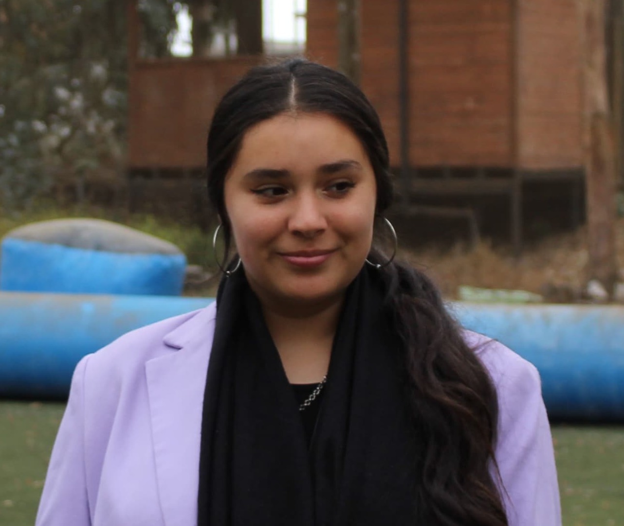 Karim Herrera, autora del libro de cuentos cortos 𝐴𝑟𝑚𝑜𝑛í𝑎𝑠 𝑦 𝐶𝑜𝑛𝑡𝑟𝑎𝑠𝑡𝑒𝑠. Presidenta del colectivo literario Letras de Valparaíso. thumbnail