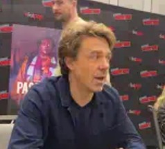 Andrew Buchan Discussing Writing "Passenger" @ NYCC thumbnail