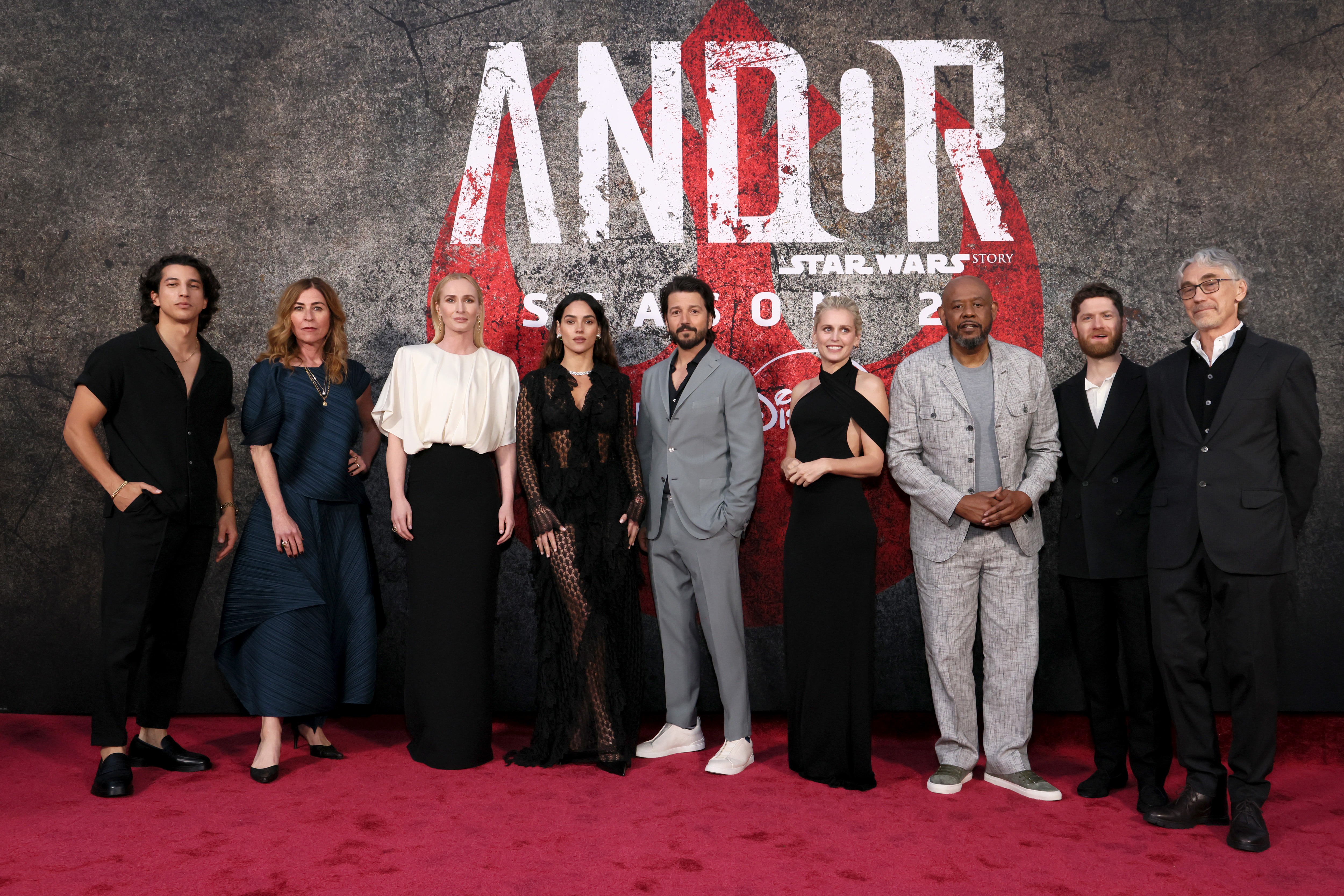 “Andor” Stars, Filmmakers, and Fans Light Up the Red Carpet at the Premier thumbnail
