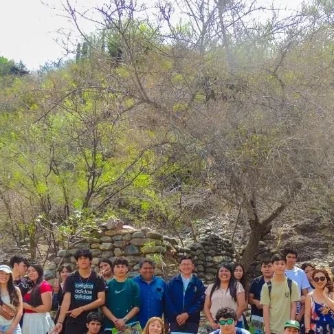 𝚅𝙰𝙻𝙻𝙴 𝙵𝙴𝚁𝚃𝙸𝙻 𝚃𝚄𝚁𝙸𝚂𝙼𝙾 on Instagram: "✅️ESTUDIANTES  DEL COLEGIO PICHASCA DE LA COMUNA DE RIO HURTADO DE ÚLTIMO AÑO DE  CHILE VISITARÓN LA LOCALIDAD DE CHUCUMA 

Jóvenes estudiantes del Colegio Pichasca de la comuna de Río Hurtado de último año del secundario del país de Chile explorarón el Circuito de Chucuma Viejo en Valle Fértil

En el dia de ayer, un grupo de estudiantes de último año del secundario de Chile, tuvierón la oportunidad de recorrer y descubrir el fascinante Circuito de Chucuma Viejo en Valle Fértil, a traves del la Municipalidad de Valle Fértil y el Área de Turismo.

Durante la visita, los jóvenes pudieron sumergirse en la rica historia y belleza natural del lugar, explorando las ruinas y disfrutando de la majestuosidad del entorno. Esta experiencia única les permitió conectar a nivel cultural y natural de la región.

El equipo de Turismo de Valle Fértil continúa trabajando arduamente para promover y desarrollar el turismo en el departamento.

Los estudiantes mostraron entusiasmo y curiosidad durante la recorrida, demostrando un gran interés en la historia y la cultura local. 

Para obtener más información comunicarse al 📱📱 +54 9 264 417-3377

#chile #turism #turismo #turistiando #sanjuan #vallefertilsanjuan #gestiónmariorivero ##ValleFértilEsMiTierra #ValleFértilEsMiGente #gestiónmarioriveros" thumbnail