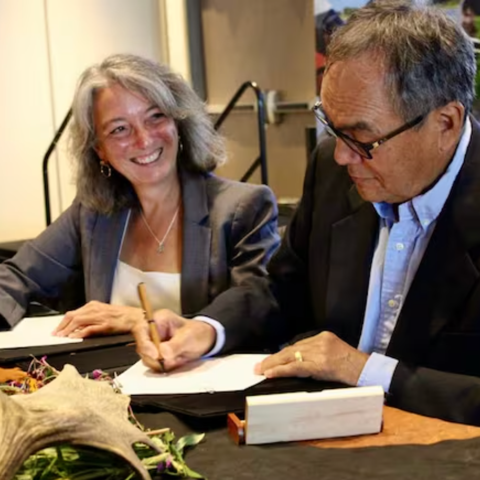 Federal contribution to $375M conservation deal formalized in Yellowknife thumbnail