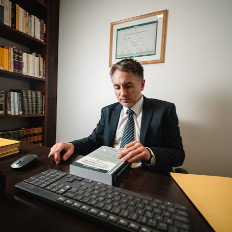 Hablar con un asesor legal thumbnail