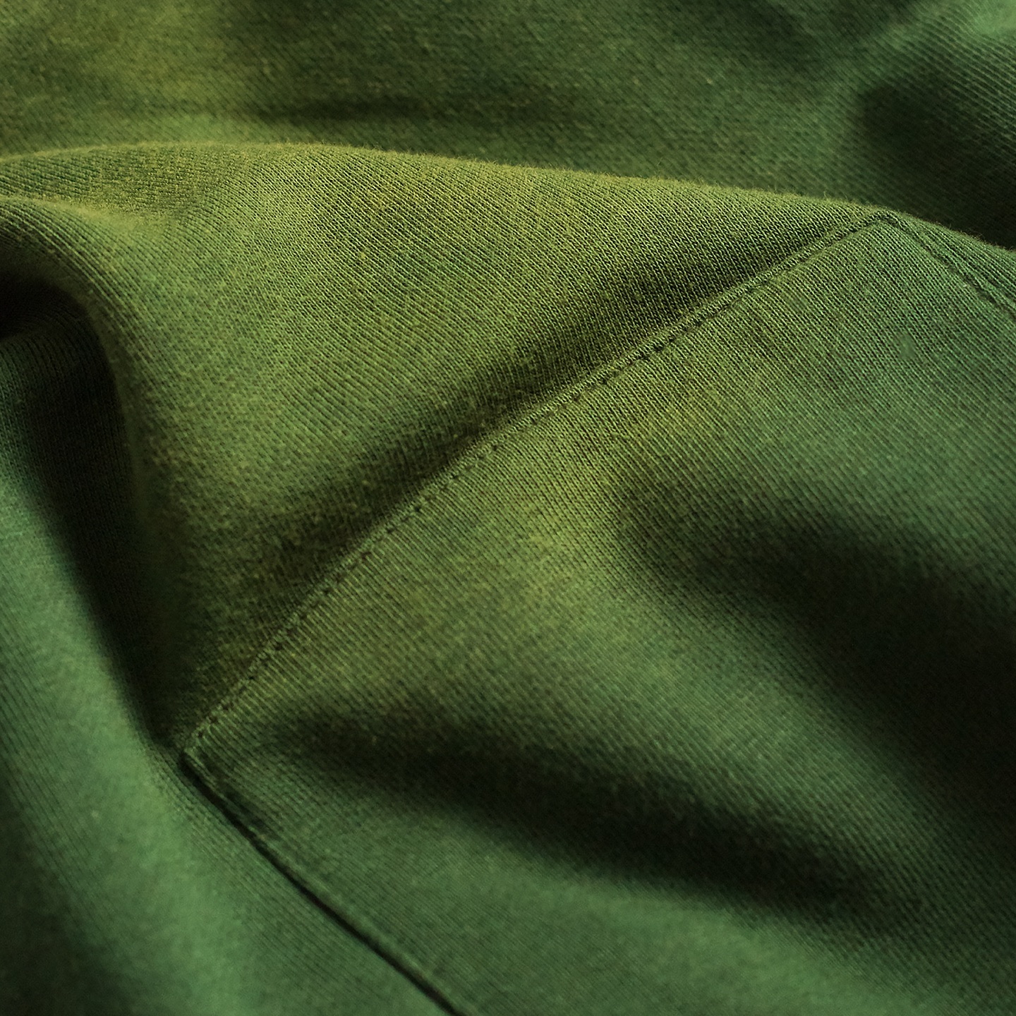 Honey-washed Green, a ‘Chef special’ for our all new collection releasing 8th August. 👨🏽‍🍳🍃🍯

Featured here is our “Hone