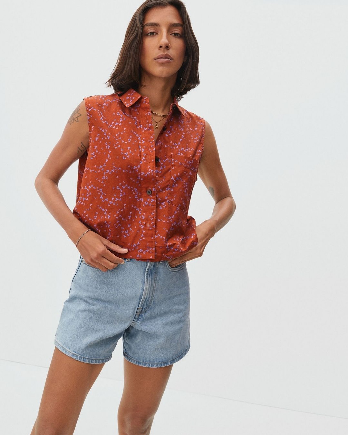 Gorgeous, simple, and timeless work by LuLu HMU Artist Camille Monique (@camillemoniquebeauty) for @everlane

HMU: Camil