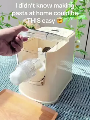Link in Bio ⬆️ This machine does everything for you… just add ingredients and wait 😳 Fresh pasta in minutes = game chang