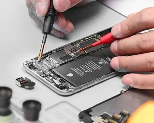 MacBook Battery Replacement Dubai | Genuine Apple Batteries | Same-Day Service thumbnail