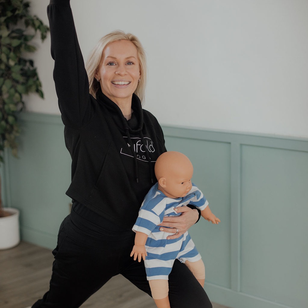 Book Mum & Baby Yoga thumbnail