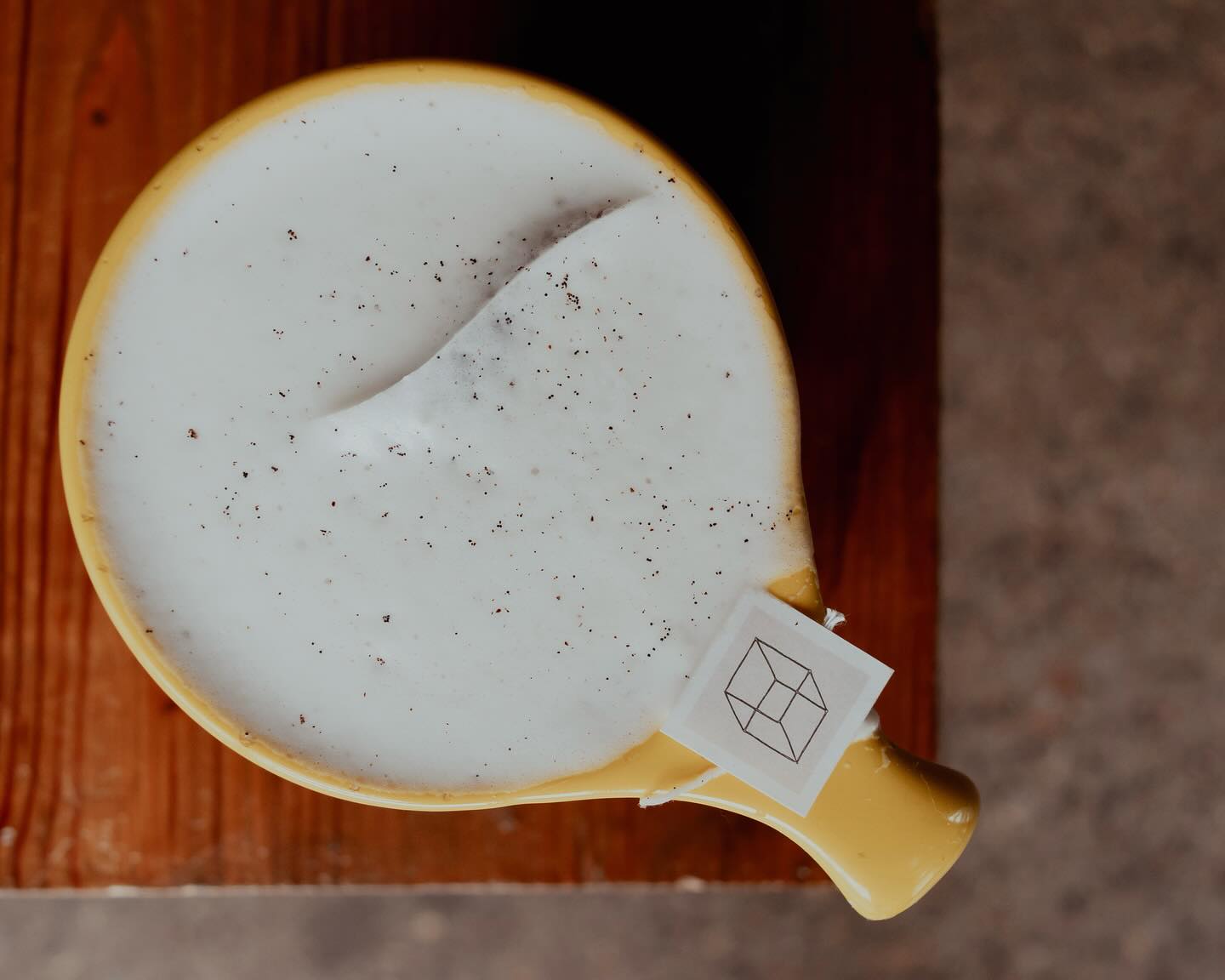 Nothing warms the soul quite like a London fog. Add our house-made vanilla for an extra dose of cozy. Our vanilla is mad