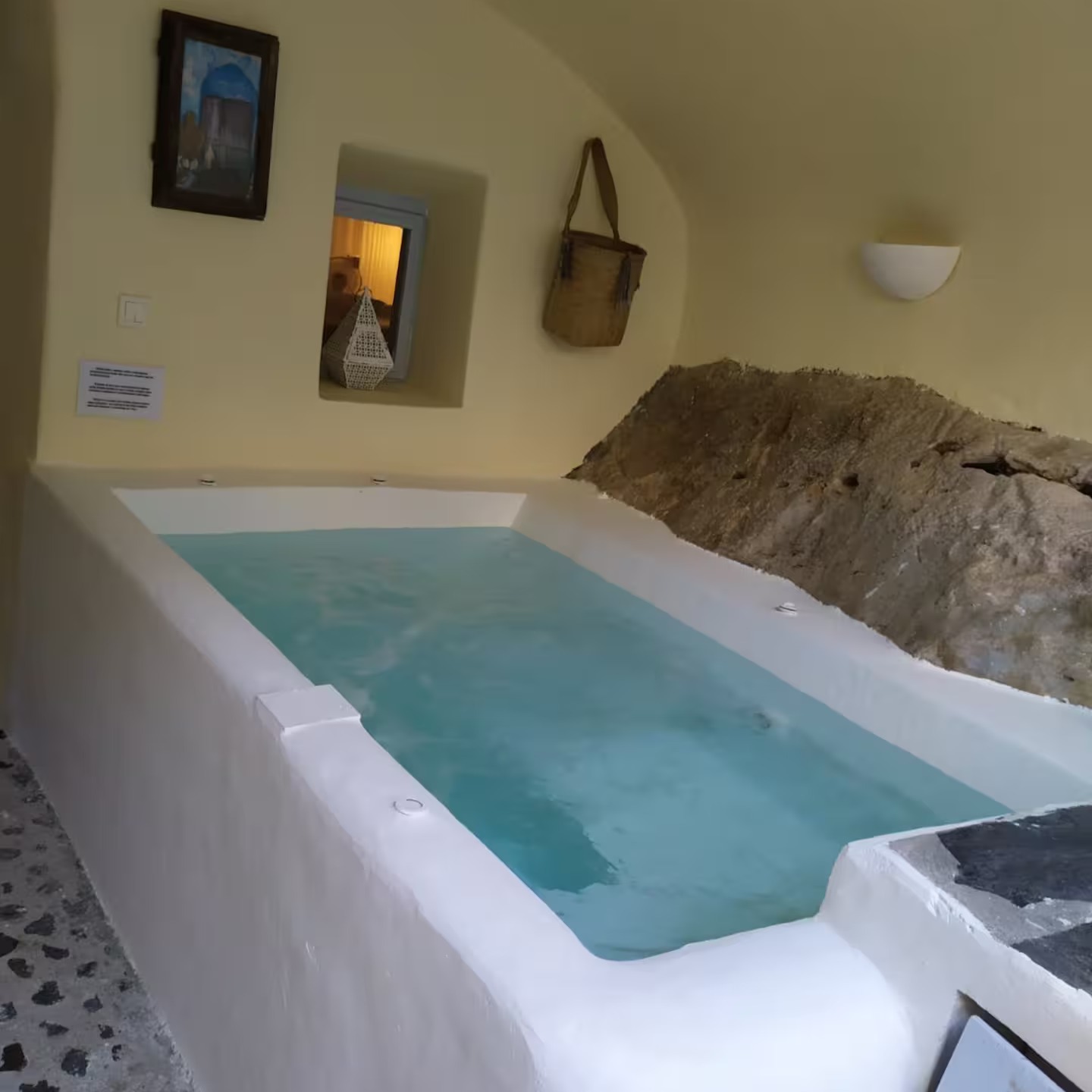 "Courtyard" with Private Jacuzzi - One Bedroom House - BOOK NOW thumbnail
