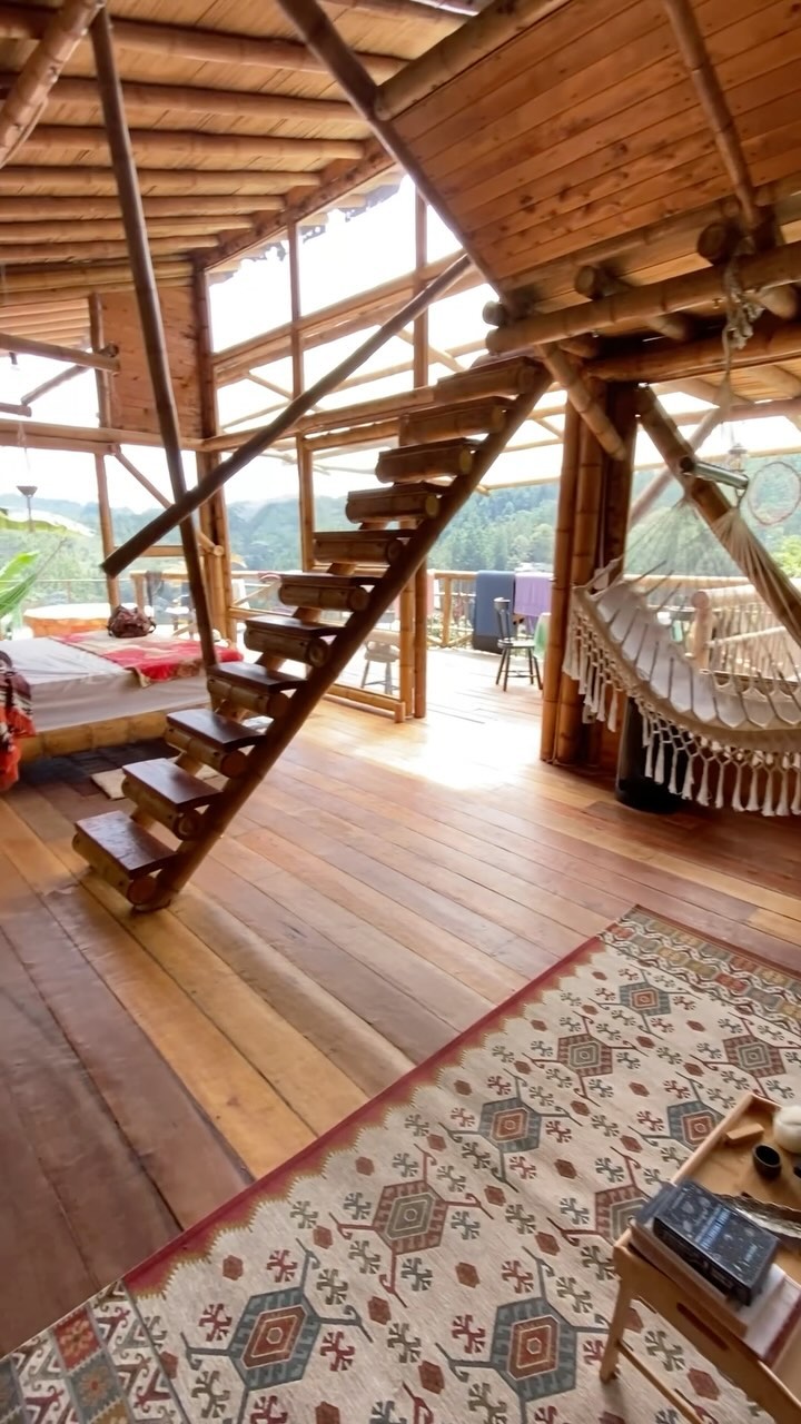 Recién llegaron nuestros huéspedes y ya están en conexión absoluta con la Naturaleza, esto Si es vivir! @yambaecolodge #