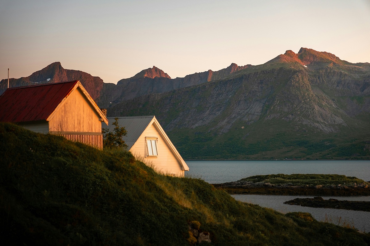 Cynthia Giovacchino On Real Estate, Resilience, And The Surprising Lessons Of Property Ownership | ABC Money thumbnail