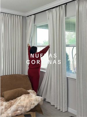 Nuevas cortinas personalizadas de Two Pages para mi sala 🤍 caída hermosa, tela tipo lino y ese toque elegante que transf