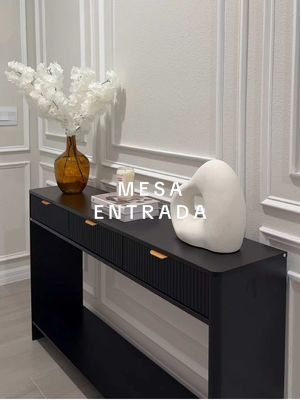 Un detalle que transforma la entrada 🪞 #homedecor #entrywaydecor #organization