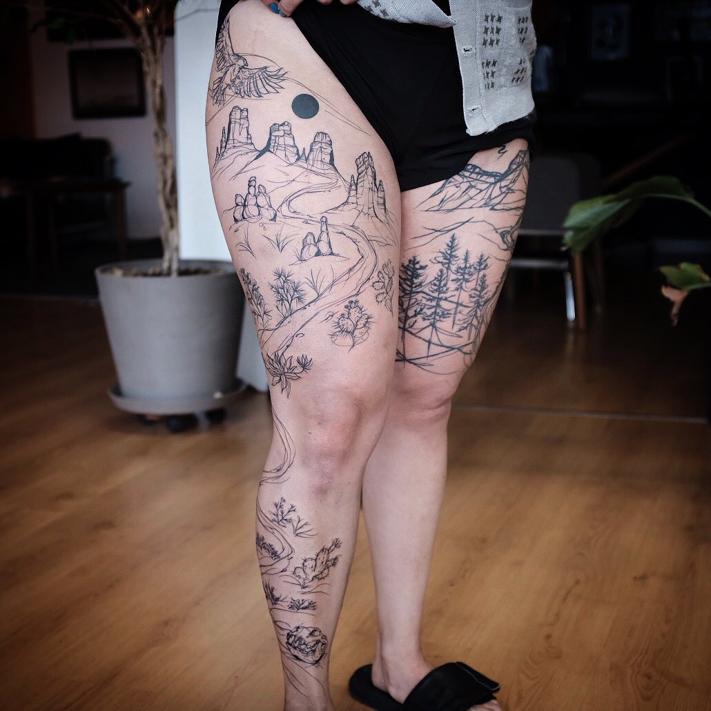 Projet de jambe paysage subdésertique en mémoire d’un voyage en Utah. L’autre cuisse a été faite il y a plusieurs années