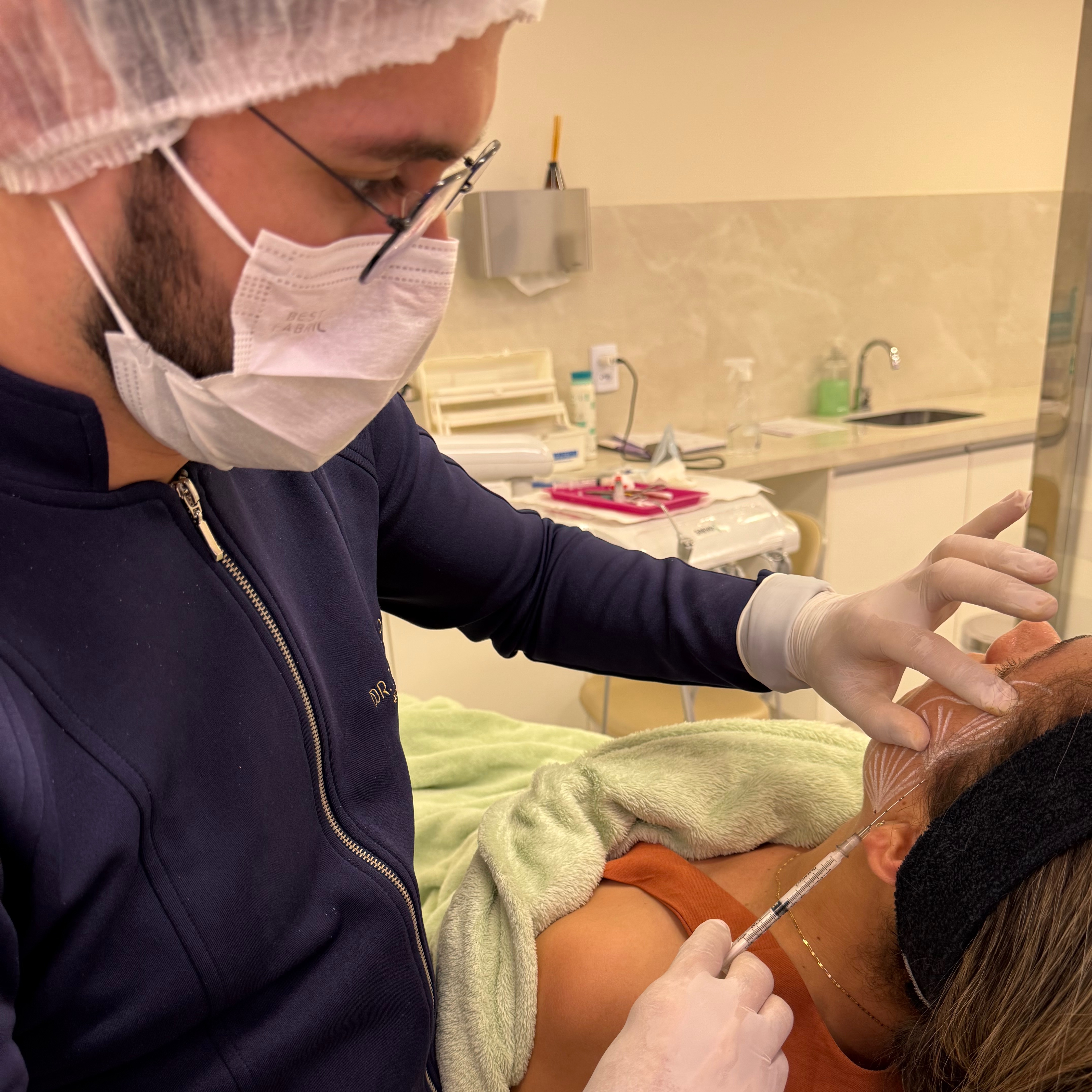 HARMONIZAÇÃO FACIAL  thumbnail