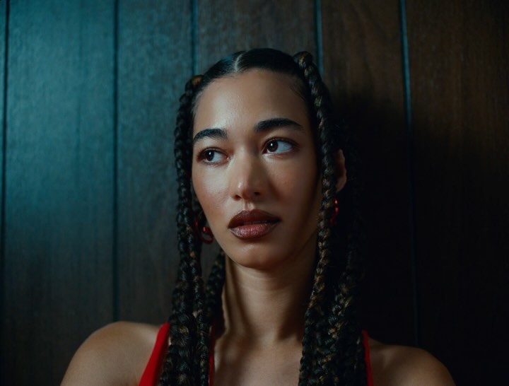 Moments from ‘The Job Interview’ for @photogenicsla directed by @shanapurnama and shot by @gabrielconnelly 

☎️🖨️👠

Dire