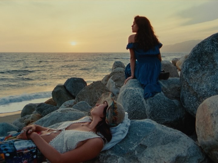 Moments from ‘The Ultimate Sidekick’ [DC] for @lifestraw 

🌞🌿🧃🎨

Director: @nutmeg
Writer: @loucastsilas 
DP: @jenna_hus