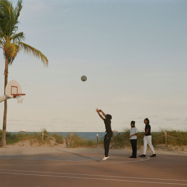 Oxford American: A Battle for Basketball Paradise thumbnail