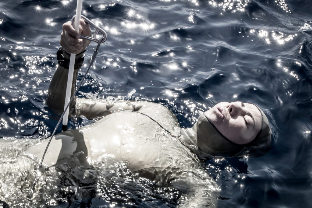 Estrella Navarro, el idioma del agua - T Magazine México thumbnail