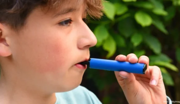 Zo help je jouw kind wél van het vapen af! thumbnail