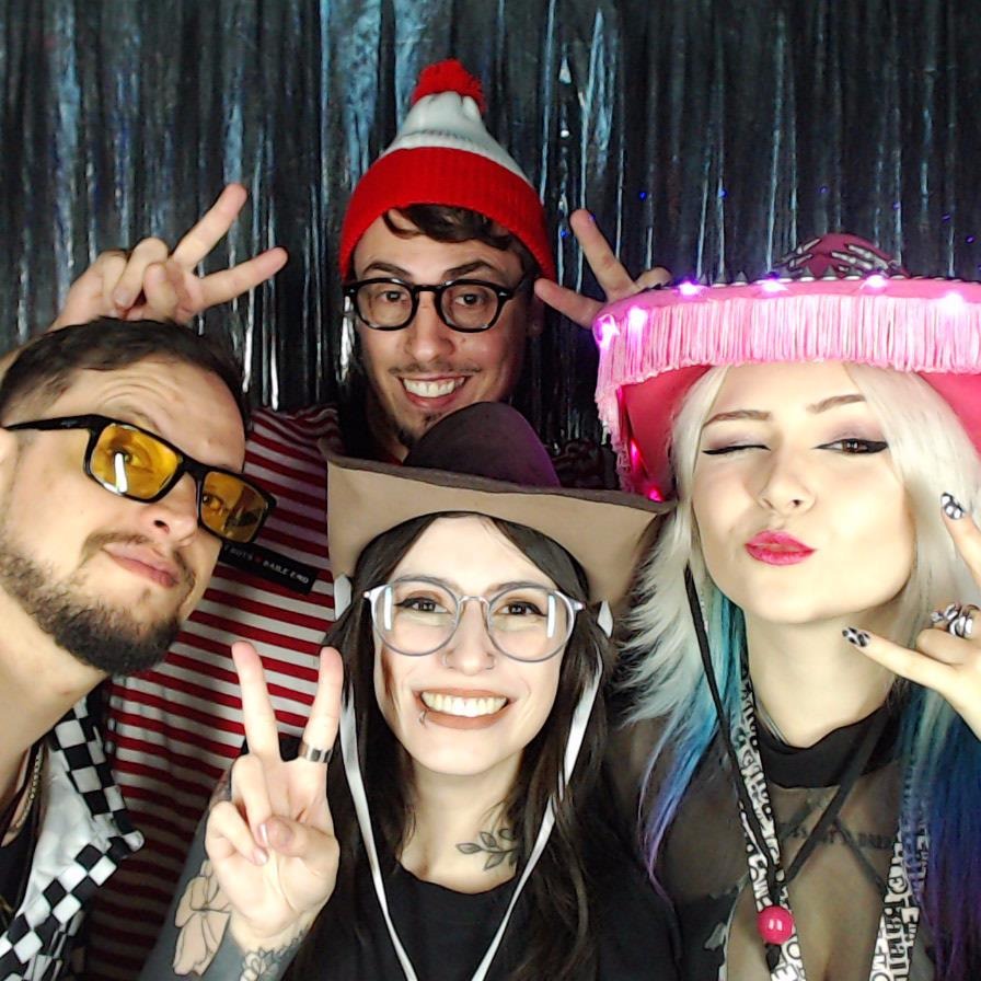 FOTOS CABINE BAILE EMO CARNAVAL thumbnail