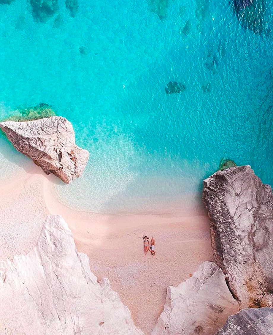 Sleeping on the beach while anchoring in pristine coves thumbnail