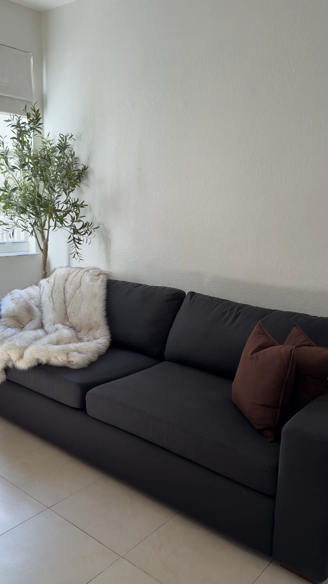 Albany park sofa thumbnail