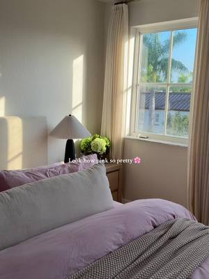 Look how pink so pretty 💗💗💗 #pinkbedding#pinksheets#homedecor#aestheticbedroom#beddinginspo #girltherapy#springvibes#pin