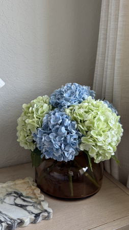 Faux hydrangeas thumbnail