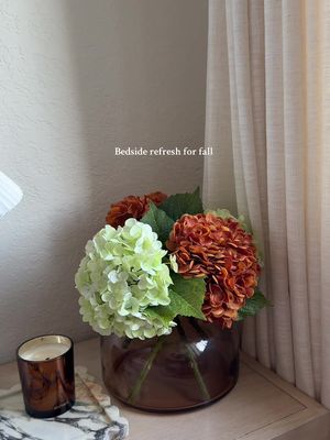 This coffee brown hydrangeas 🤌🏽 #fallnightstanddecor#amazonfinds#f auxhydrangeas#hydrangeas#homedecor@Amazon Home 