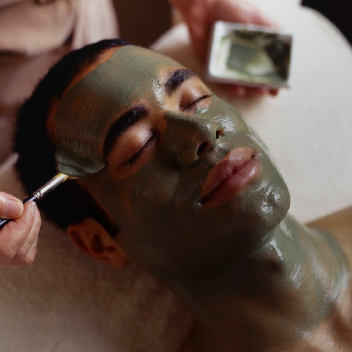 Higiene facial profunda - Reparadora [80 min]  thumbnail