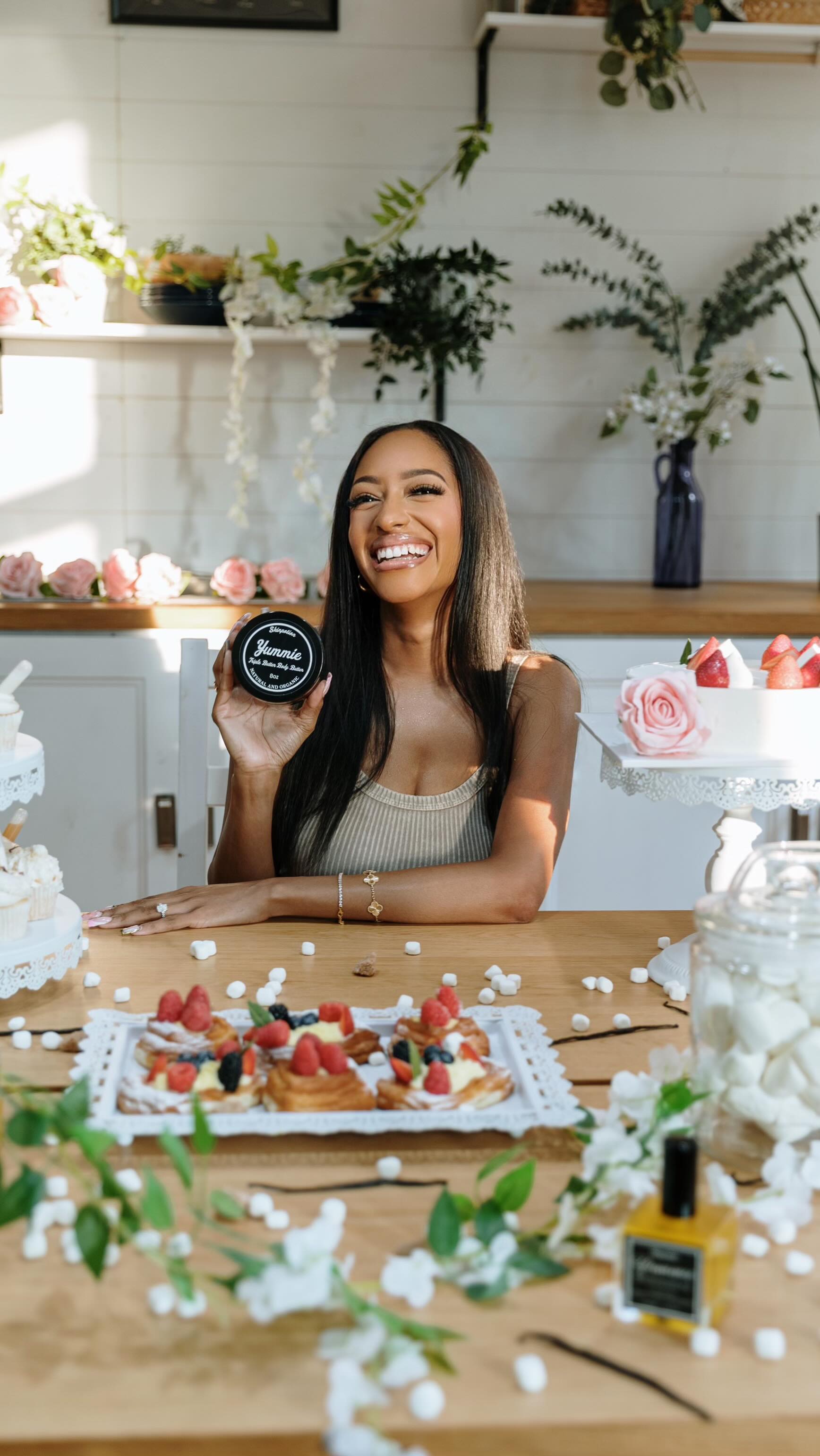 vanilla fragrance girlies get in here NOW🍦🧁🍨🤤 YUMMIE IS OFFICIALLY AVAILABLE 🥳 @skinpotionus code: YUMMIEE for 💸 off! co
